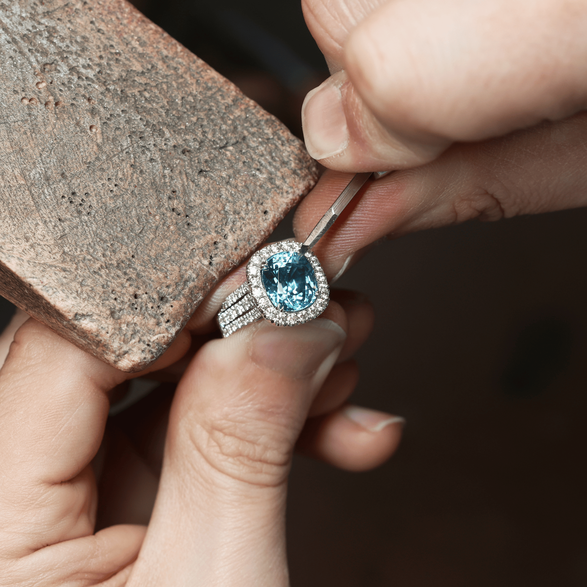 R1566_Manhattan Collection Three Row Blue Zircon & Diamond Ring