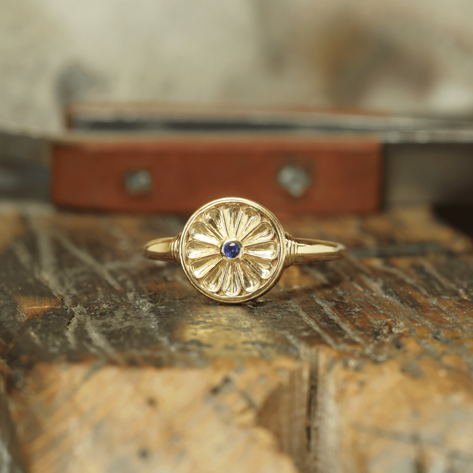 R1588_Mini Round Birthstone Signet Ring